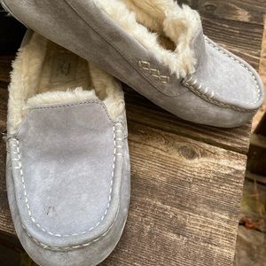 WOMENS ANSLEY UGG SLIPPERS SZ 7 GREY SUEDE S/N 3312